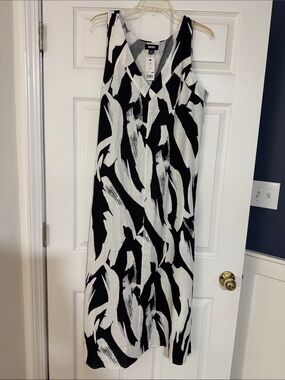 DKNY Black & White Brushstroke V-Neck Maxi Dress